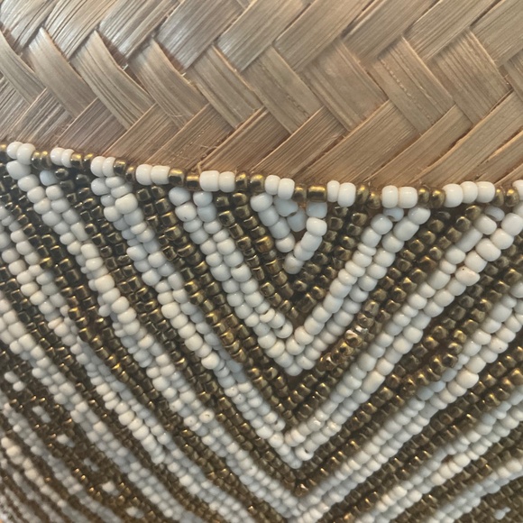 Beautiful Large Beaded Offering Basket With Cover - Picture 7 of 9